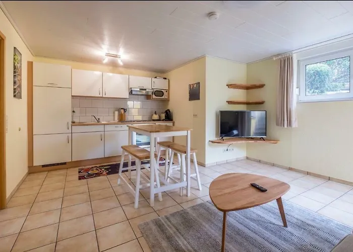 Awad's Yellow روست