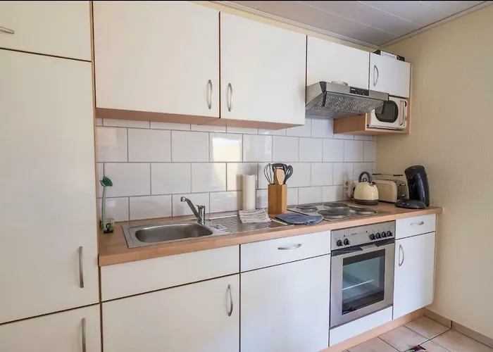 Awad's Yellow شقة *